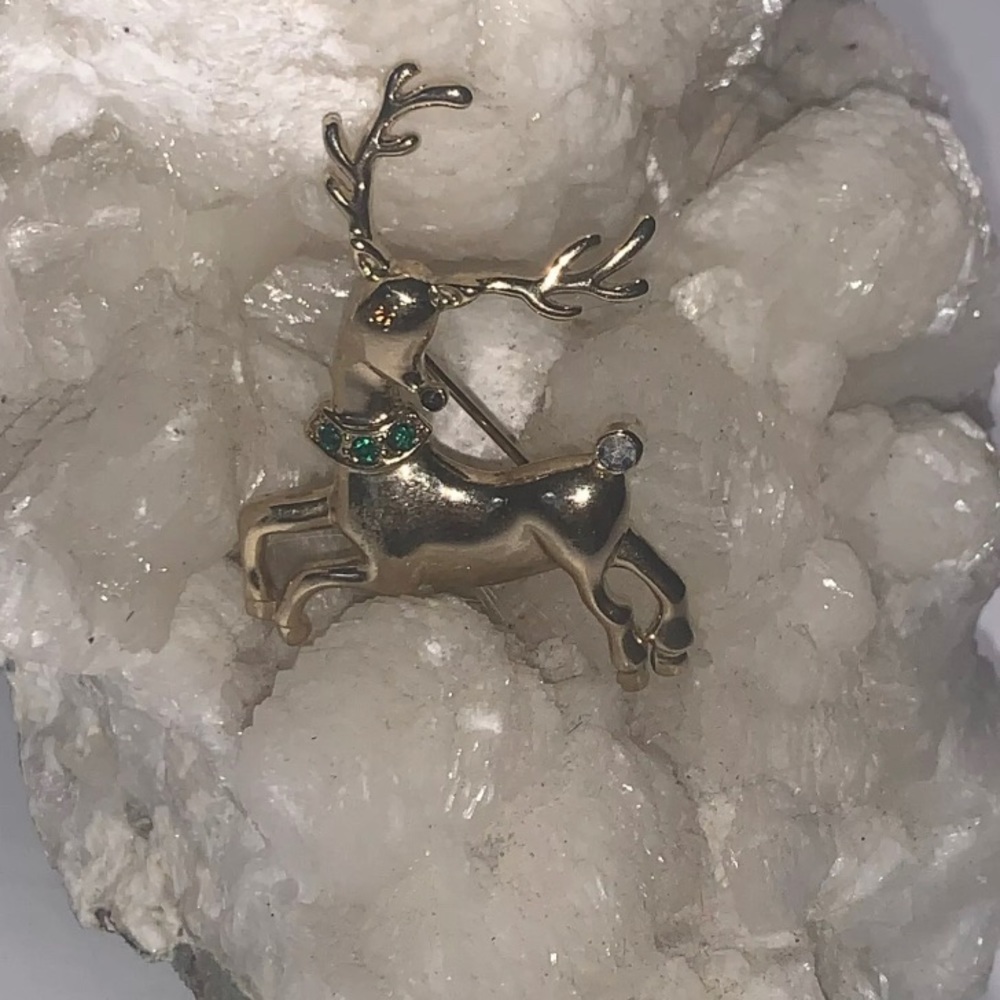 Jewelry: Rhinestone Deer Gold Tone Brooch